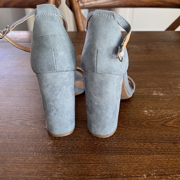 Blue Faux Suede Heels Merona Brand size 9 - Picture 4 of 4
